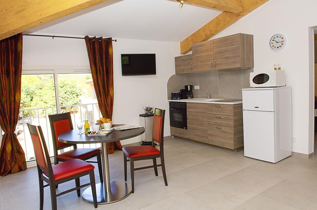 The Originals City, Hotel Les Bastides Du Gapeau Solliès-Toucas Habitación foto